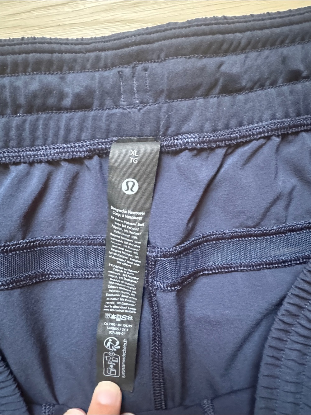 lululemon Men's Navy Athletic Shorts - Picture 2 of 3